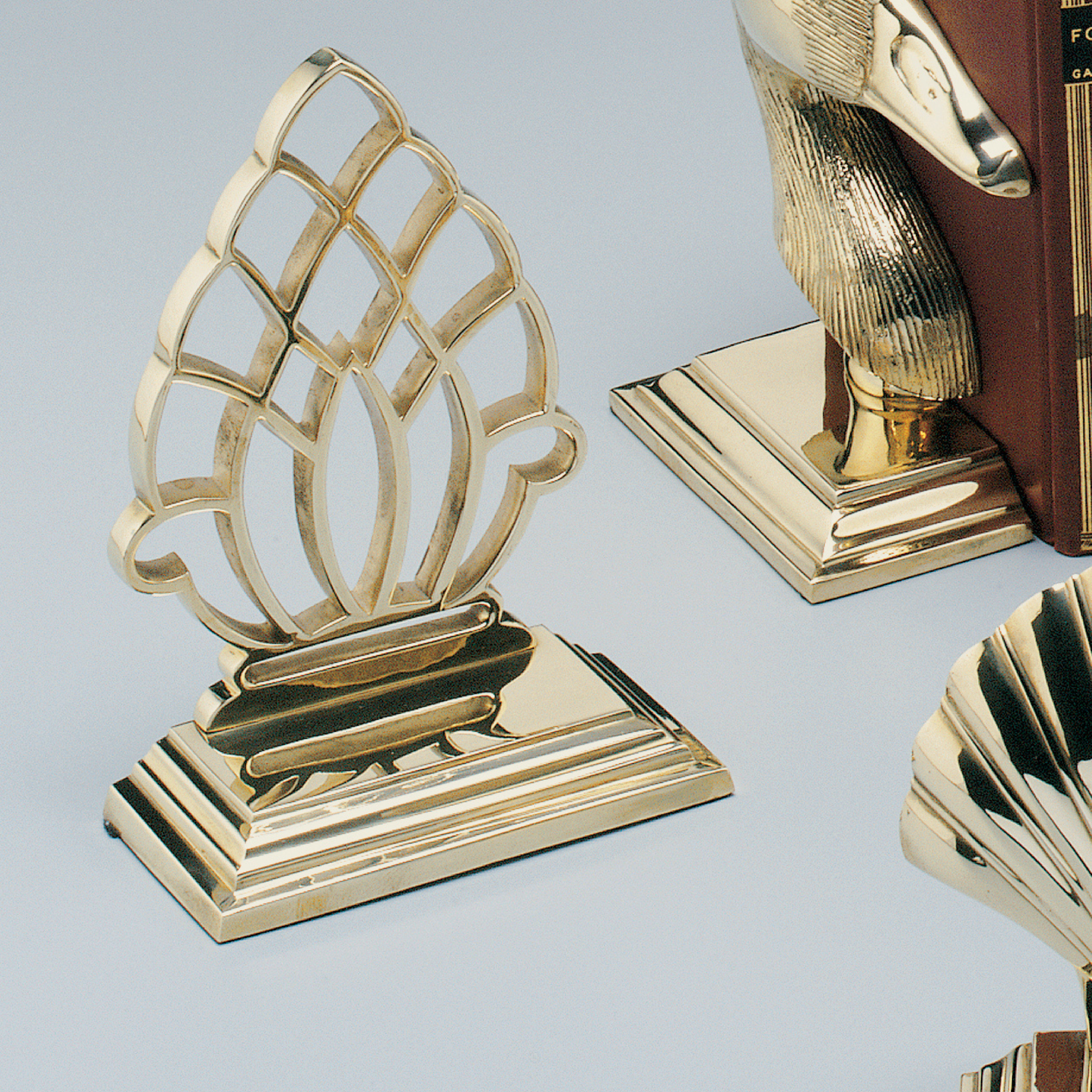 Pineapple Bookend and Doorstop – Jefferson Brass Company Pineapple Bookend and Doorstop – Jefferson Brass Company