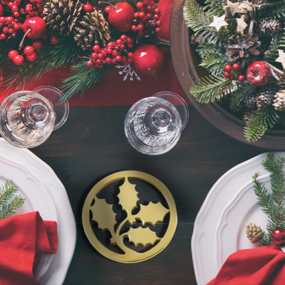 Holly Trivet
